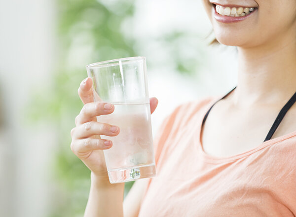 [アイキャッチ]★美容に良い水分補給の仕方は★　【矢場町で肩こり・脚のむくみ・姿勢矯正ならウェミアス！　20時以降施術OK】