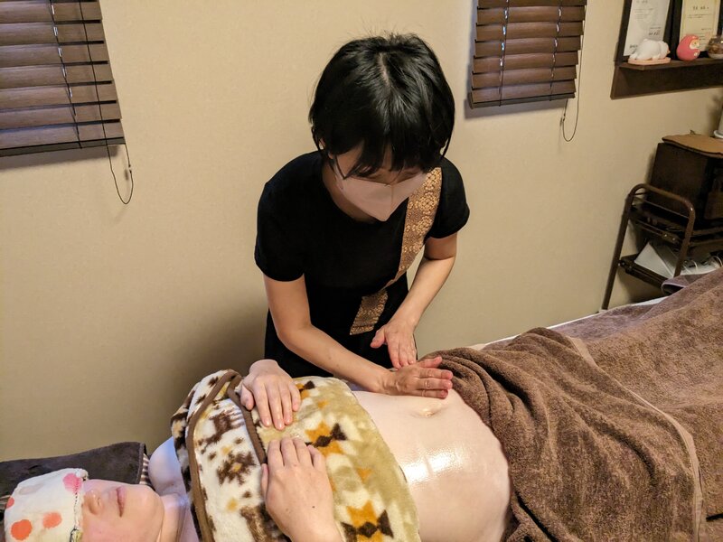 [アイキャッチ]腸もみマッサージ